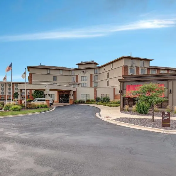 DoubleTree by Hilton Bloomington, hotel in Bloomington