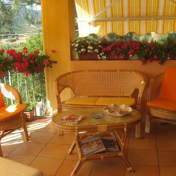 Gicavi House, hotel in Cardedu