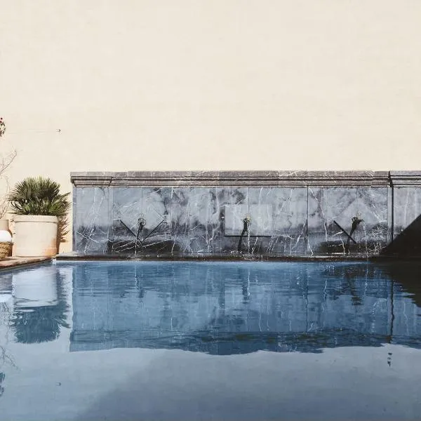 Palacio de los Leones, hotel in Lora del Río