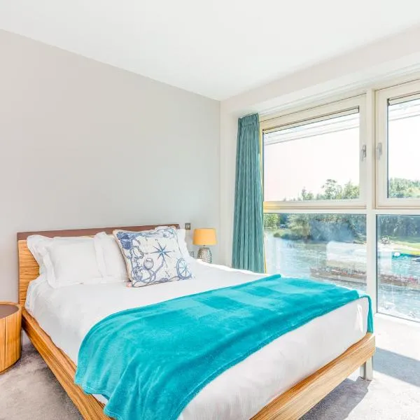 Captain's Club Hotel & Spa, khách sạn ở Christchurch