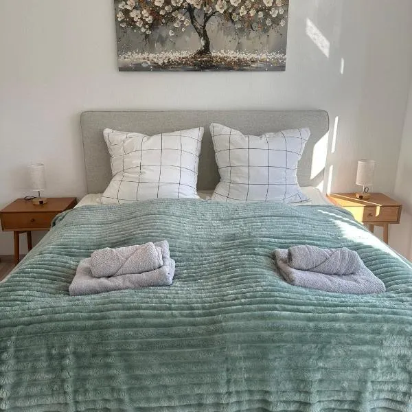 Yellow one, hotel in Maagdenburg