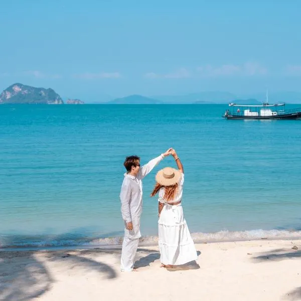 Royal Yao Yai Island Beach Resort, hotel in Ko Yao Yai