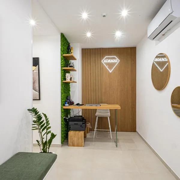 ADAMAS apartment , rooms and suite、トラーパニのホテル
