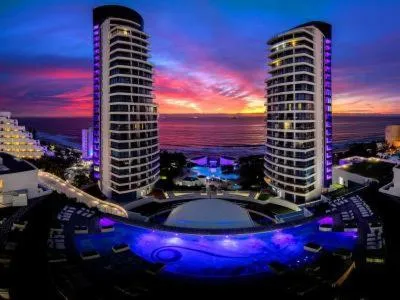 The Pearls of Umhlanga, or Oceans Apts Studio, 1 bed , 2 bed , 3bed, hotel v destinaci Durban
