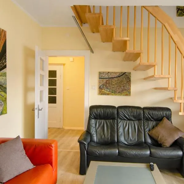 Haus unterm Räuschenberg, hotel in Höxter