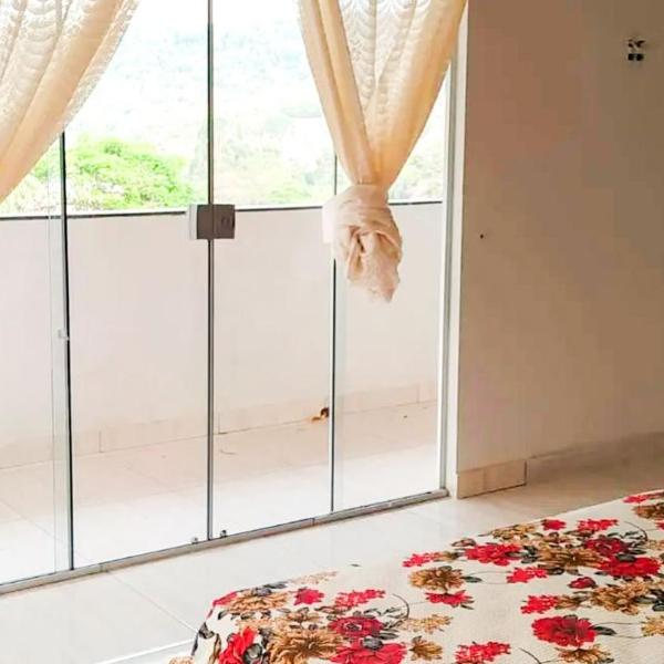 Chalé Confortável e Completo com piscina - Foto 2