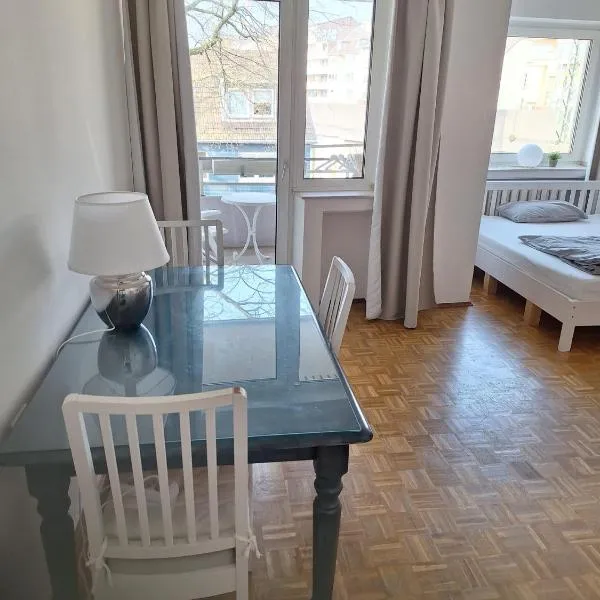 Studio Flat Medien Hafen 30minToFair, hotel i Düsseldorf
