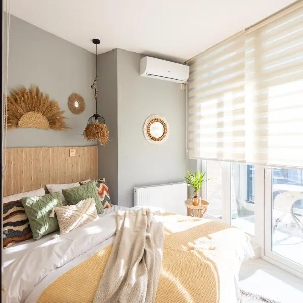 Boho apartment studio, hotel in Batumi