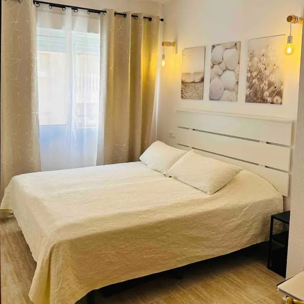 Tolle Wohnung mit 2 Schlafzimmern, Balkon und Pool, hotel en Torrevieja