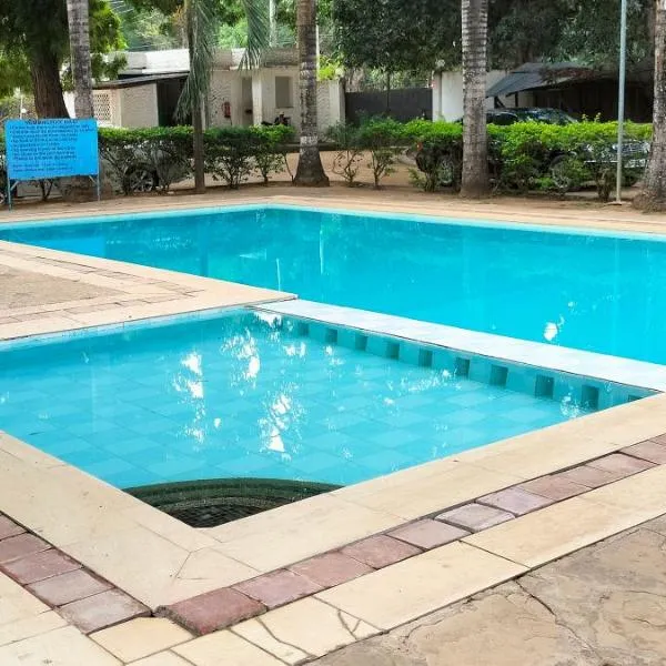 Royal Palms Apartment A2, hotell i Mtwapa