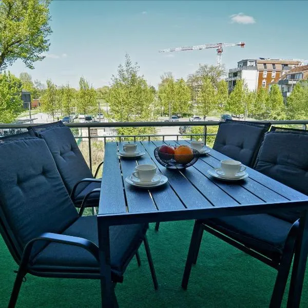 Hogulu - 3 - RAUM - App 26 mit Balkon in der Nähe der Jahrtausendbrücke、ブランデンブルク・アン・デア・ハーフェルのホテル