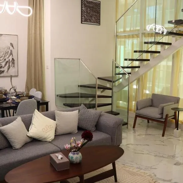 Greywood Oasis 2BR Elegant Retreat Near Masdar Park & City Centre Masdar, hotel in Abu Dhabi