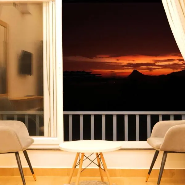 Bougainvillea Homestay Munnar, hotel v destinaci Anachal