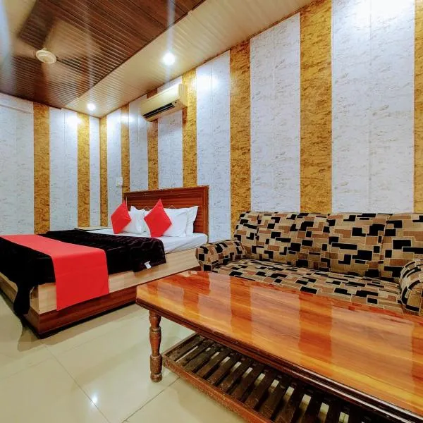 HOTEL GRAND Zirakpur Chandigarh, hotel a Zirakpur