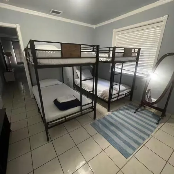 Mighty Miami - Private Room 6 Beds, viešbutis Majamyje