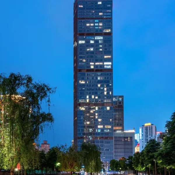 重庆MAX范思酒店解放碑来福士店Chongqing MAX Van Hotel Jiefangbei Raffles, hotel in Chongqing