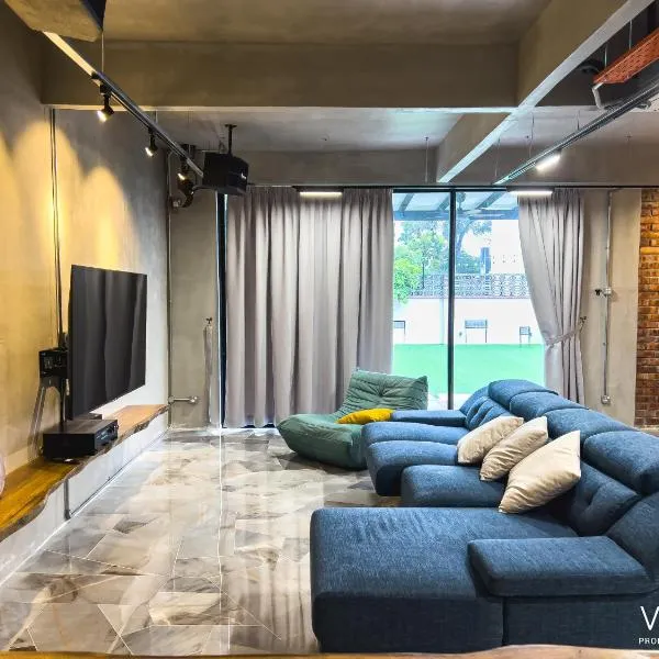 Verve 44 Ruyu Villa 5B4B Retreat in Ipoh 18 pax, khách sạn ở Ipoh