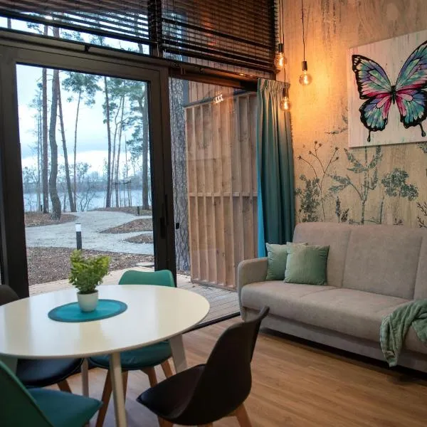 Resort&Camp Lusówko, hotel in Lusówko