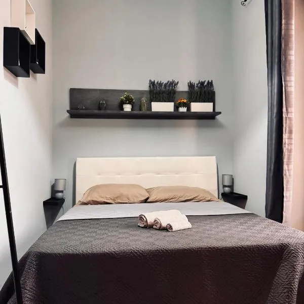 Caronda Etnea House, хотел в Катания