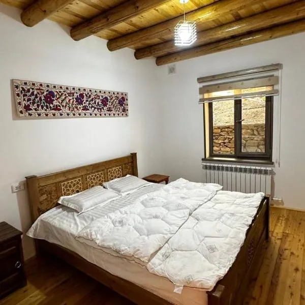 Nurata Eco Guesthouse, hotel v destinaci Yangiqishloq