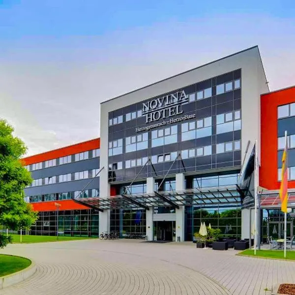 Novina Hotel Herzogenaurach Herzo-Base, hotel v destinaci Herzogenaurach