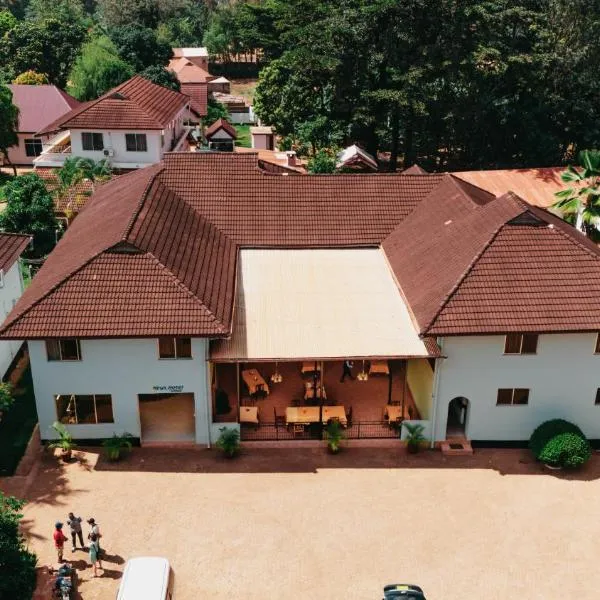Keys Hotel Mbokomu Branch, hotel v destinaci Moshi