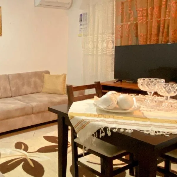 Albi Guesthouse, hotel in Korçë