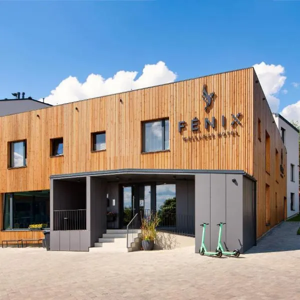 Wellness Hotel Fénix, hotel v destinaci Liberec