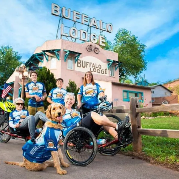 Buffalo Lodge Bicycle Resort - Amazing access to local trails & the Garden, hotel in Colorado Springs