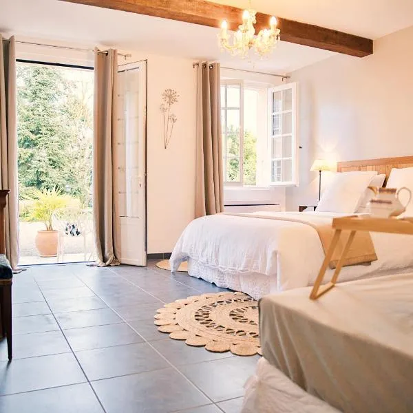 Patio des Rêves - Charme au cœur du Gers – hotel w mieście Aujan-Mournède