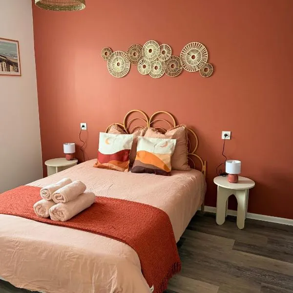 Appartement Cosy avec Balcon – hotel w mieście Parentis-en-Born