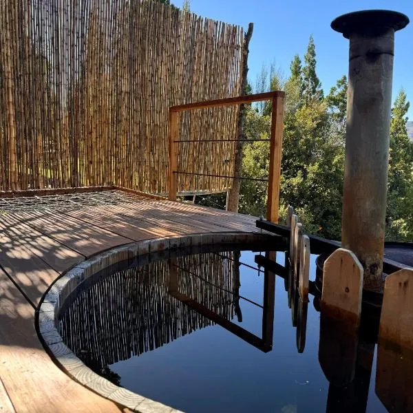 Casa Terraplen con tina privada y vista a la laguna, hotel en Trevelin