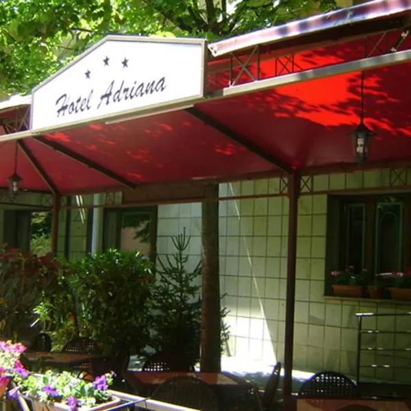 Hotel Adriana – hotel w mieście Abbadia San Salvatore