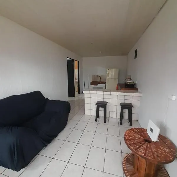 Apartamentos GoZu # 2, hotel v destinaci Puerto Viejo