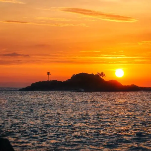 SunSet Guest House, hotel v destinaci Beruwala