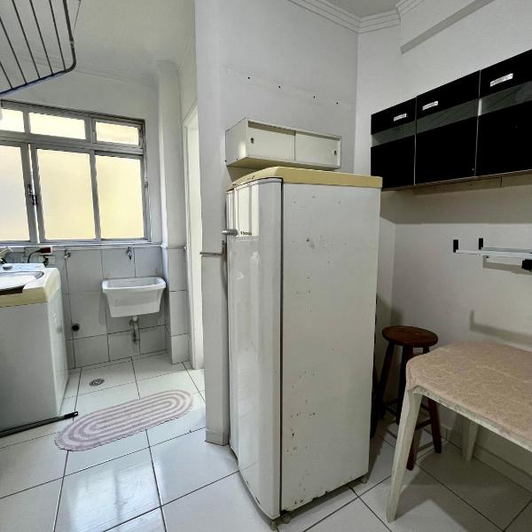 Apartamento tranquilo 6 quadras da praia - Foto 4