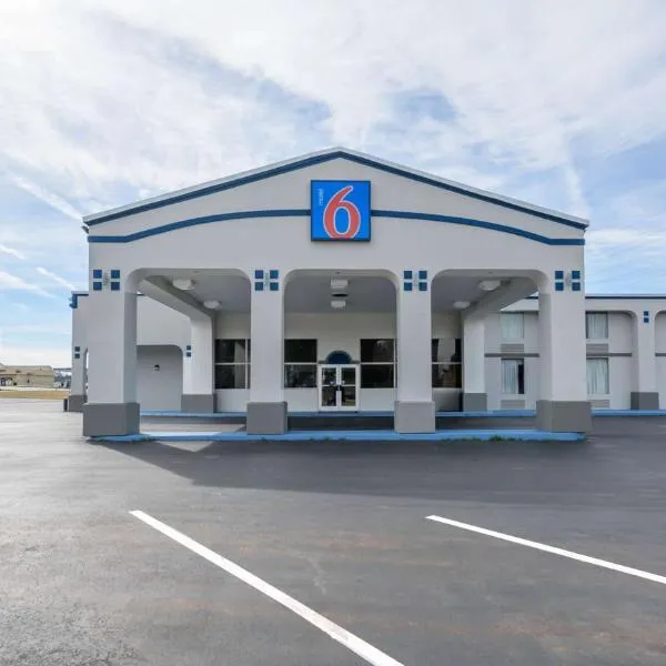 Motel 6 Forsyth, GA Tift College, hotel v destinaci Forsyth