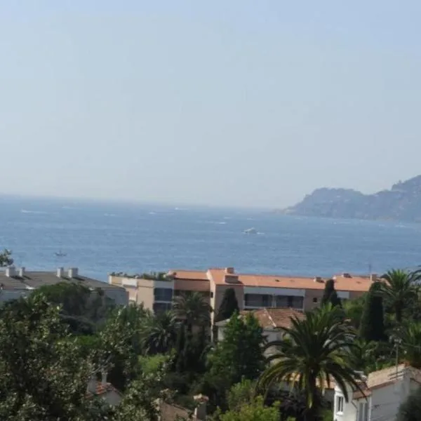 Villa Livia - Citea - Groupe Pierre & Vacances Tourisme Piscine et mer à proximité - Résidence rénovée, hotel en Cannes
