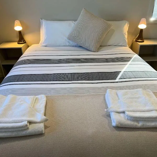 Runway 27 Getaway, hotel em Temora