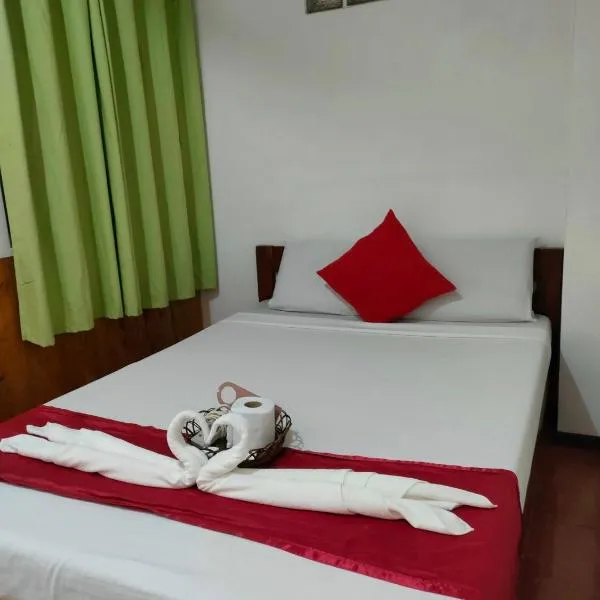 Axis Pension Hotel, hotel v destinaci Mactan