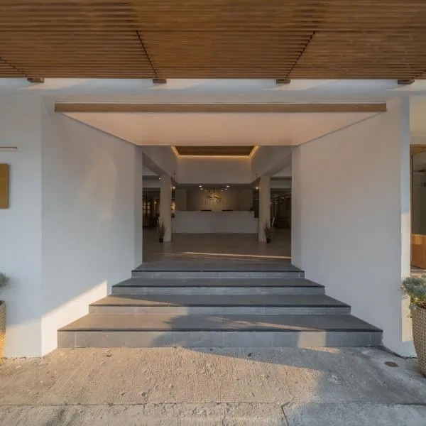 Mintara Hotel - โรงแรมมินธารา มีนบุรี، فندق في Min Buri