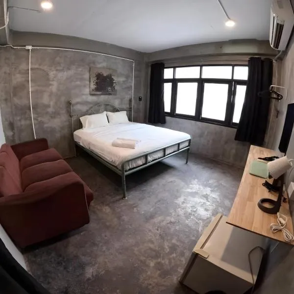 GO INN BTS Ari - BTS Ari Station, hotel di Sathani Sam Sen
