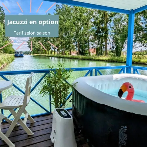 Cottage flottant terrasse gamme supérieure option jacuzzi proche Dijon, hotel di Ouges