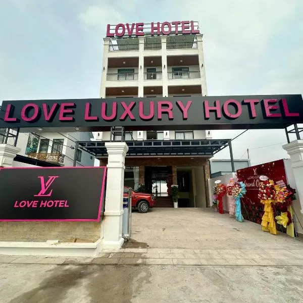 Love Luxury Hotel Vườn Lài, hotel in Ho Chi Minh City