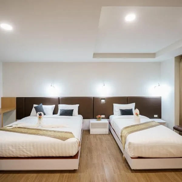 Silom Residence Khlonghae Hotel, hotel en Hat Yai
