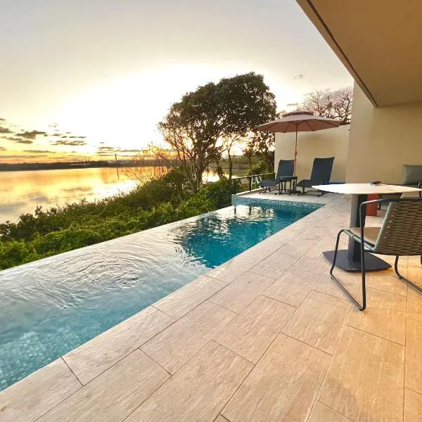 the 478 -pool & spa- Miyakojima Luxury Villa, hotel di Pulau Miyako