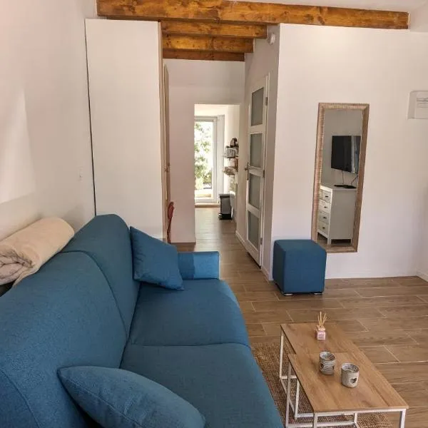 Studio cosy neuf calme -Parking Terrasse privée Piscine 5mn Gare TGV Aix et ZA Aix la Duranne 15 mn Aéroport Marseille, hotel v destinácii Cabriès
