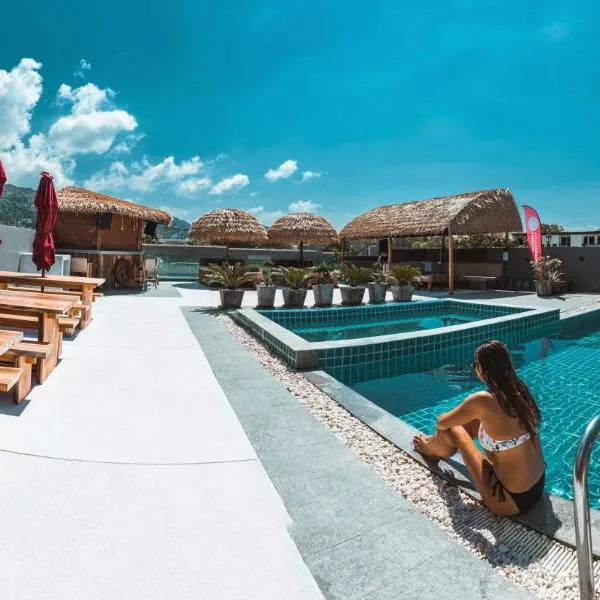 EBS Hostel Phuket, ξενοδοχείο σε Ka Rorn