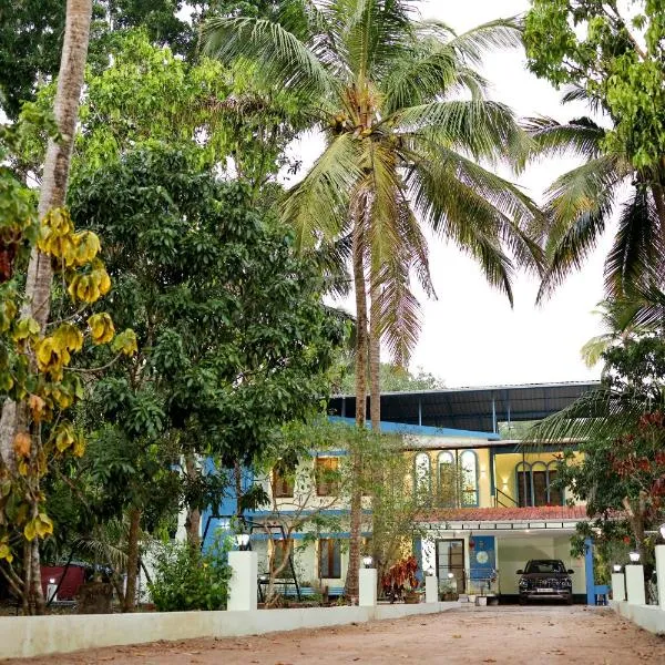 Evara Homestay, hotel v destinaci Mararikulam