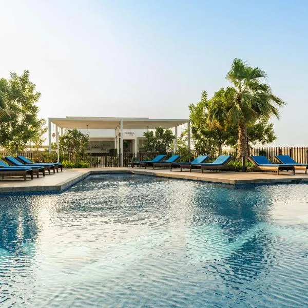 Radisson Dubai Damac Hills, hotel in Dubai